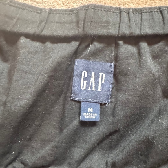 Black Tiered GAP Dress - Picture 4 of 4